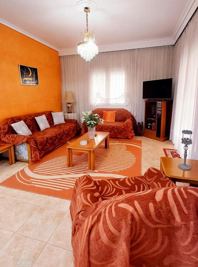 "Home Sweet Home" 3 Bedrooms Big House 110M Free Indoor Parking! テッサロニキ エクステリア 写真