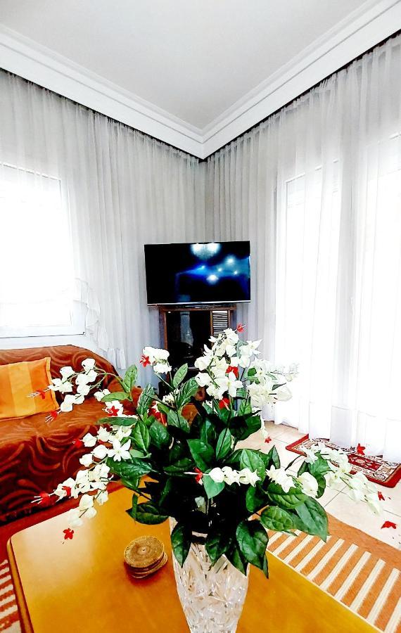"Home Sweet Home" 3 Bedrooms Big House 110M Free Indoor Parking! テッサロニキ エクステリア 写真