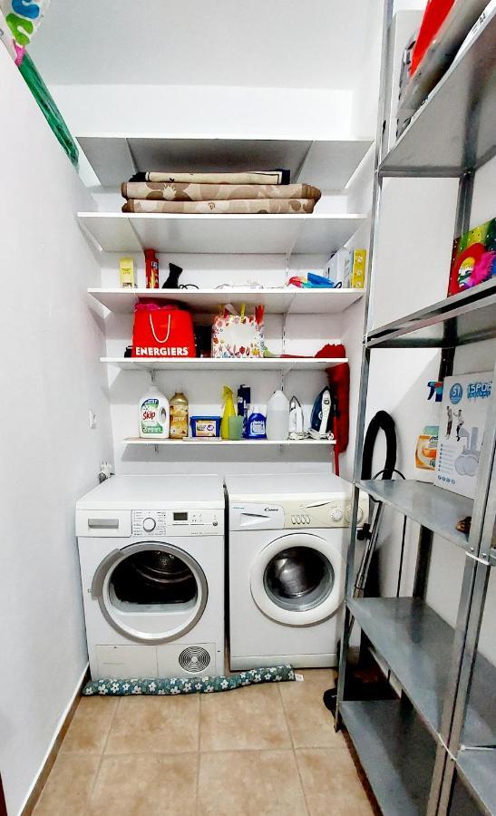 "Home Sweet Home" 3 Bedrooms Big House 110M Free Indoor Parking! テッサロニキ エクステリア 写真