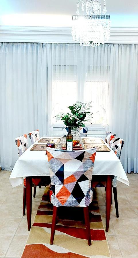 "Home Sweet Home" 3 Bedrooms Big House 110M Free Indoor Parking! テッサロニキ エクステリア 写真
